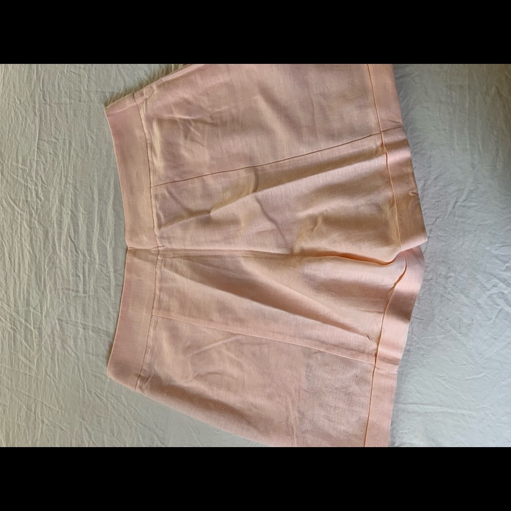 Venus Shorts - Picture 2 of 6